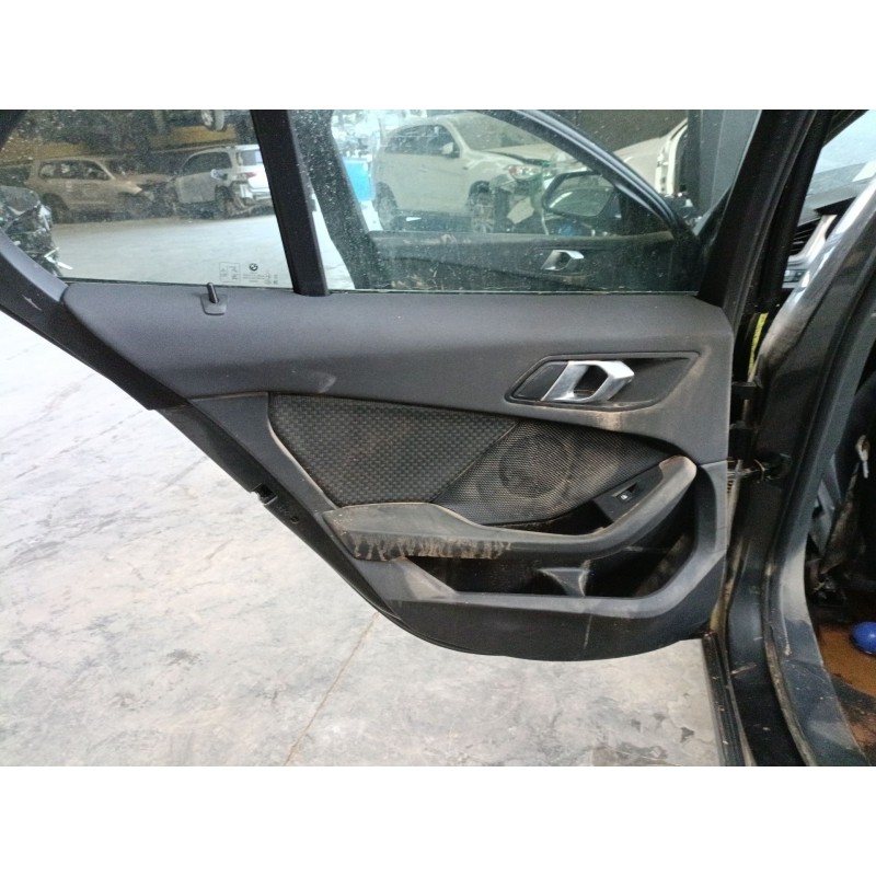 Recambio de guarnecido puerta trasera izquierda para bmw 1 (f40) 116 d referencia OEM IAM   