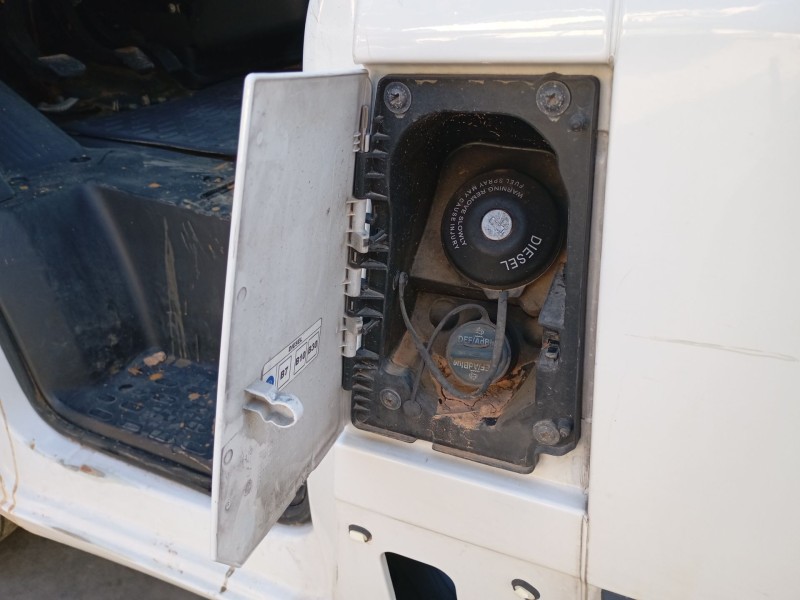 Recambio de tapa exterior combustible para citroën jumper ii furgoneta 2.2 bluehdi 140 referencia OEM IAM   