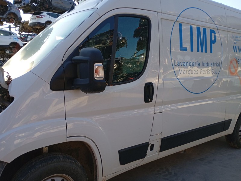 Recambio de puerta delantera izquierda para citroën jumper ii furgoneta 2.2 bluehdi 140 referencia OEM IAM   