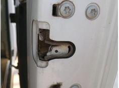 CERRADURA PUERTA TRASERA DERECHA 