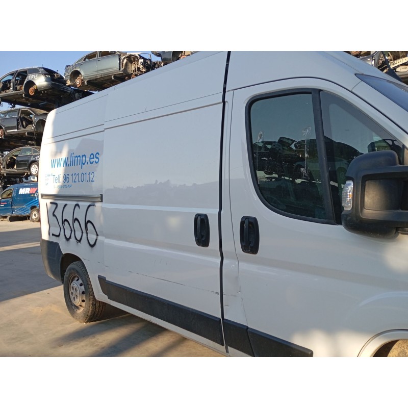 Recambio de puerta lateral corredera derecha para citroën jumper ii furgoneta 2.2 bluehdi 140 referencia OEM IAM   