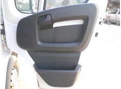 GUARNECIDO PUERTA DELANTERA DERECHA 