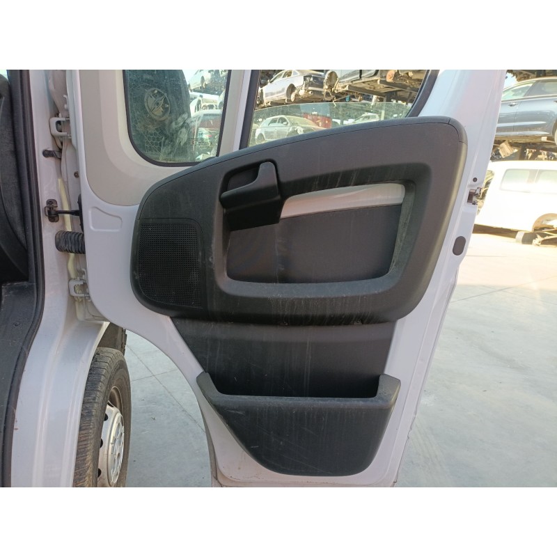 Recambio de guarnecido puerta delantera derecha para opel movano c furgoneta (u9) 2.2 d referencia OEM IAM   