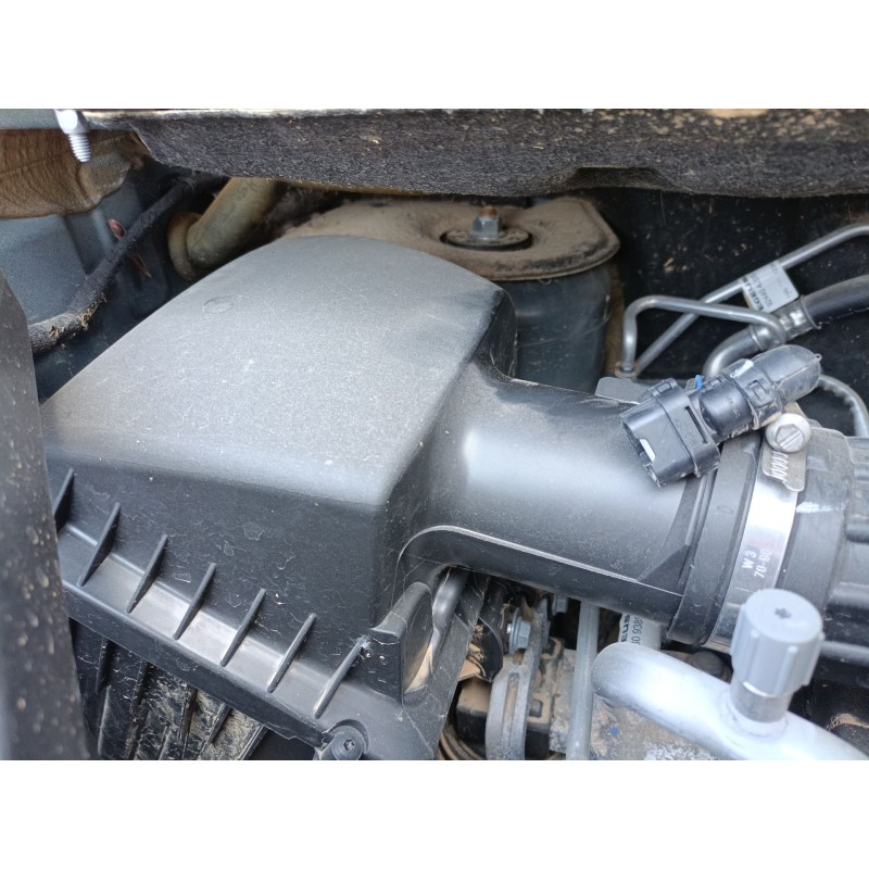 Recambio de filtro aire para renault trafic iii autobús (jg_) 2.0 dci 110 (jgmw) referencia OEM IAM   