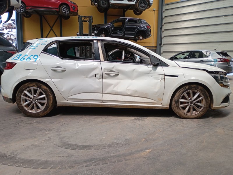 renault megane iv hatchback (b9a/m/n_) del año 2017