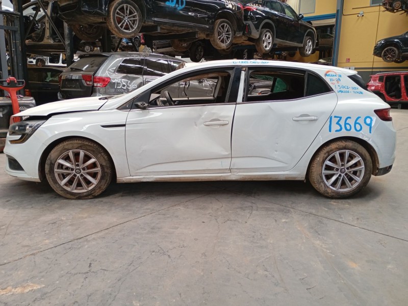 renault megane iv hatchback (b9a/m/n_) del año 2017
