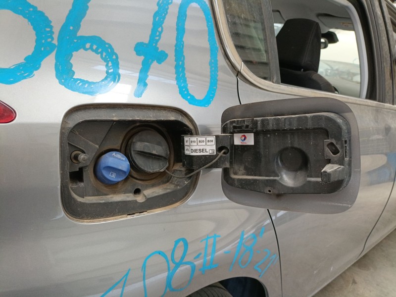 Recambio de tapa exterior combustible para peugeot 308 ii (lb_, lp_, lw_, lh_, l3_) 1.5 bluehdi 100 referencia OEM IAM   