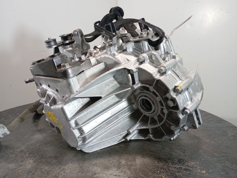 Recambio de caja cambios para ssangyong tivoli crystal referencia OEM IAM 3102035021  