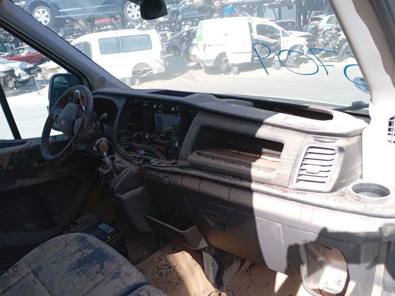 ford transit v363 furgoneta (fcd, fdd) del año 2023
