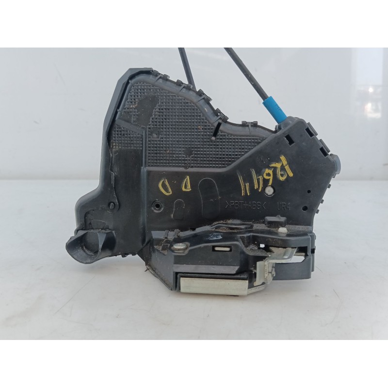 Recambio de cerradura puerta delantera derecha para toyota auris active referencia OEM IAM A046693  