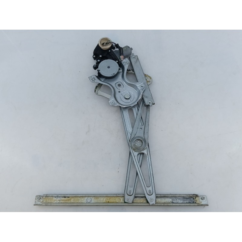 Recambio de elevalunas delantero derecho para toyota auris active referencia OEM IAM 8570102010  