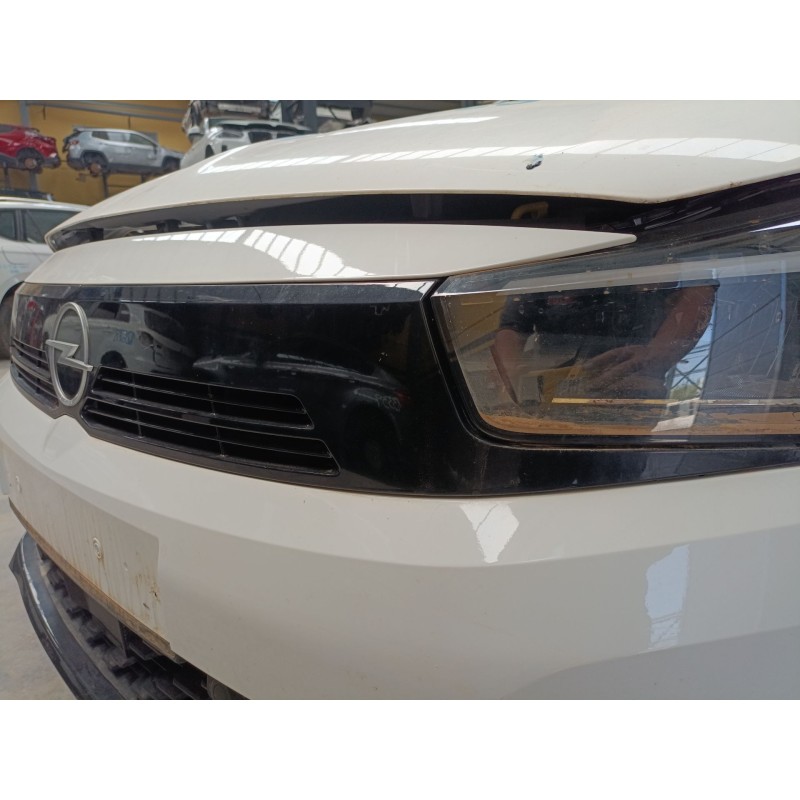 Recambio de rejilla delantera para opel corsa f (p2jo) 1.2 (68) referencia OEM IAM   