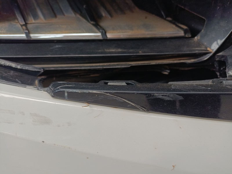 Recambio de rejilla delantera para opel corsa f (p2jo) 1.2 (68) referencia OEM IAM   