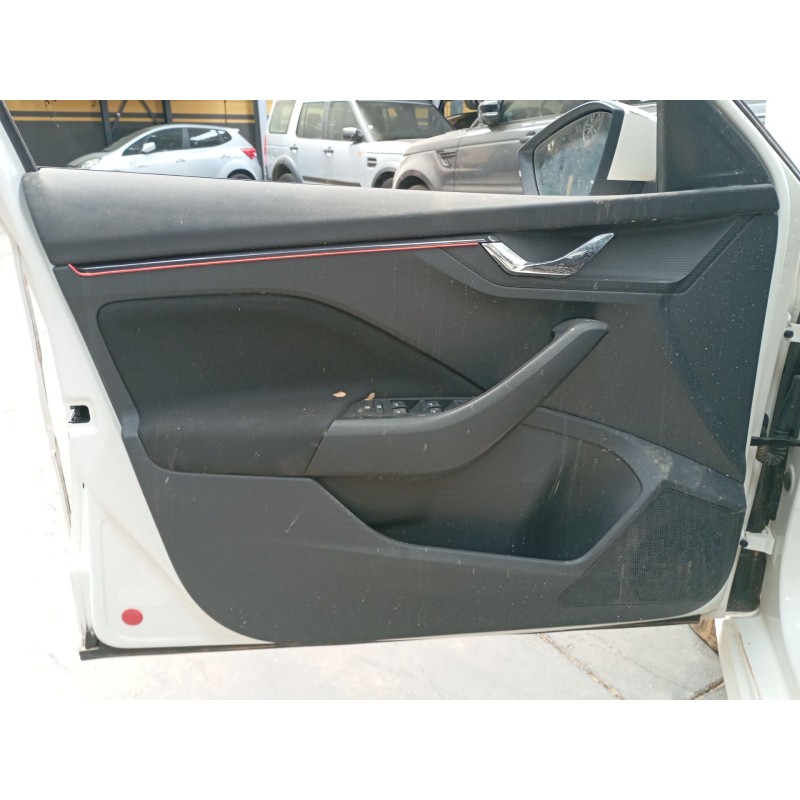 Recambio de guarnecido puerta delantera izquierda para skoda kamiq (nw4) 1.0 tsi referencia OEM IAM   