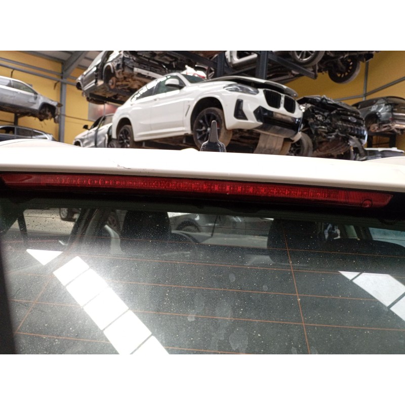 Recambio de luz central de freno para skoda kamiq (nw4) 1.0 tsi referencia OEM IAM   