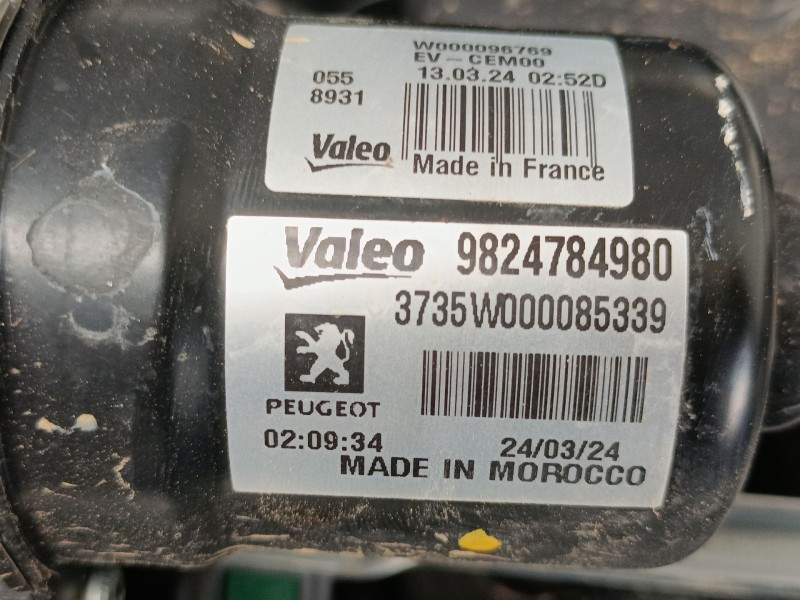 Recambio de motor limpia delantero para opel corsa f (p2jo) 1.2 (68) referencia OEM IAM 9824784980  