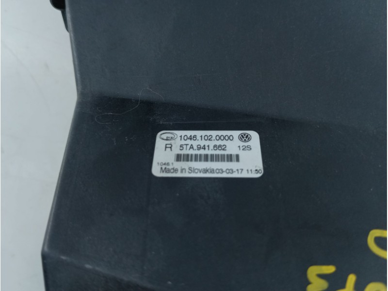 Recambio de faro antiniebla derecho para volkswagen touran (5t1) advance bmt referencia OEM IAM   