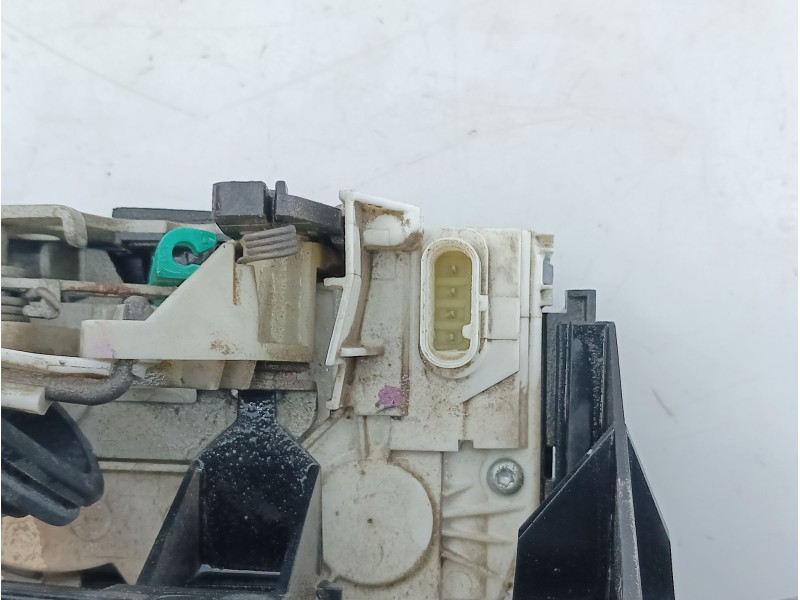 Recambio de cerradura puerta delantera izquierda para dodge nitro se referencia OEM IAM 1001870A006  