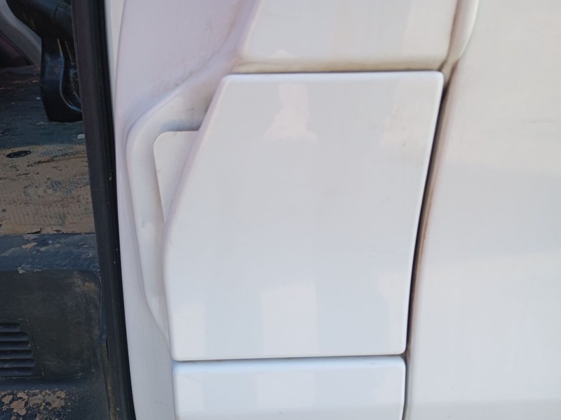 Recambio de tapa exterior combustible para opel vivaro b autobús (x82) 1.6 cdti (06) referencia OEM IAM   