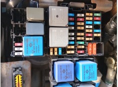 Recambio de caja reles / fusibles para opel vivaro b autobús (x82) 1.6 cdti (06) referencia OEM IAM   