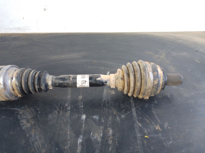 Recambio de transmision delantera derecha para mercedes-benz clase a (w176) a 180 (176.042) referencia OEM IAM A2463302401  