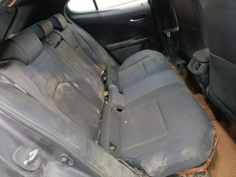 lexus ux (_aa1_,_ah1_,_ma1_) del año 2024