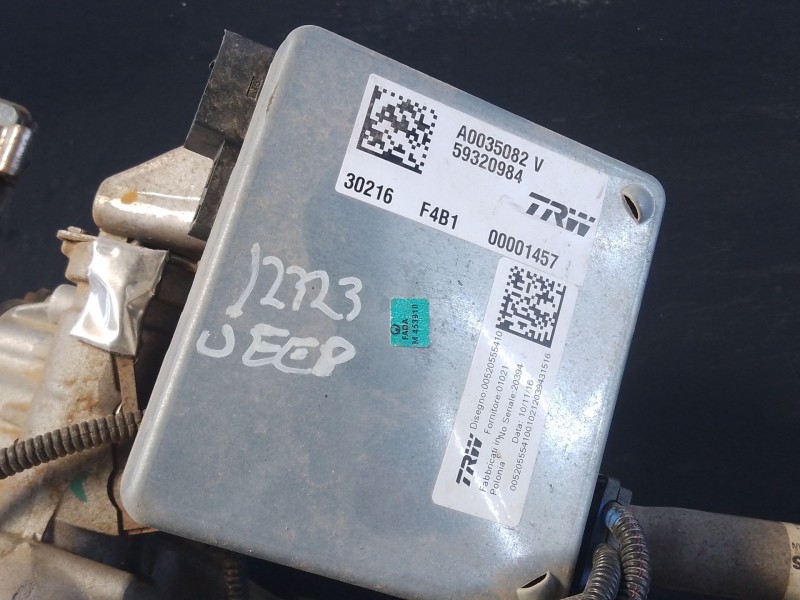 Recambio de columna direccion para jeep renegade limited 4wd referencia OEM IAM 30216F4B1  P2-B12-7