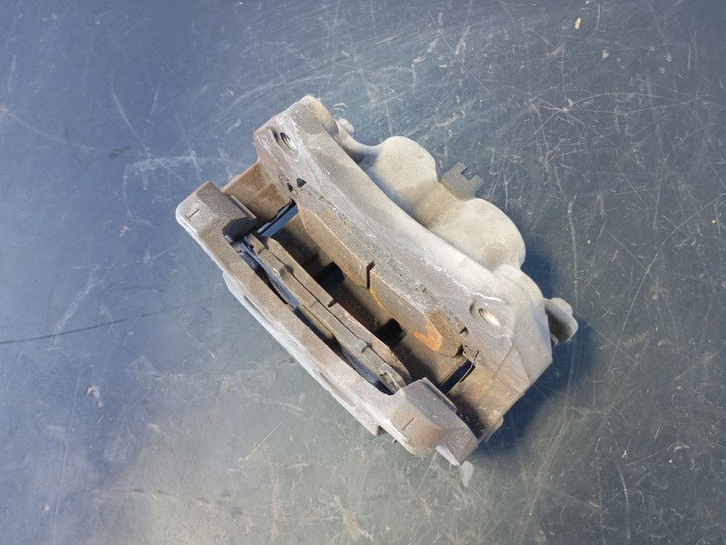 Recambio de pinza freno delantera derecha para nissan x-trail (t32) acenta referencia OEM IAM   P1-A4-33