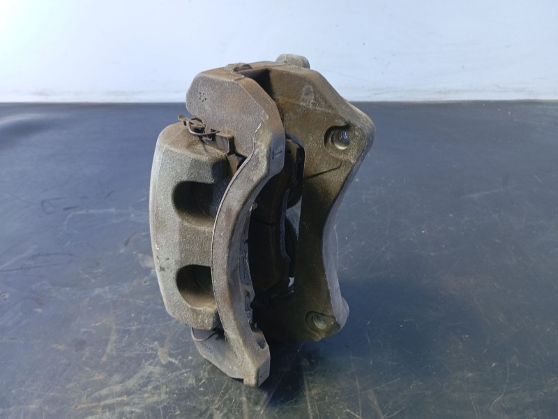 Recambio de pinza freno delantera derecha para nissan x-trail (t32) acenta referencia OEM IAM   P1-A4-33