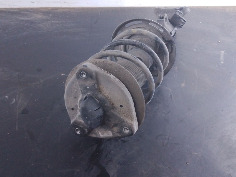 Recambio de amortiguador delantero izquierdo para mercedes-benz clase c (w204) berlina c 220 cdi (204.008) referencia OEM IAM   