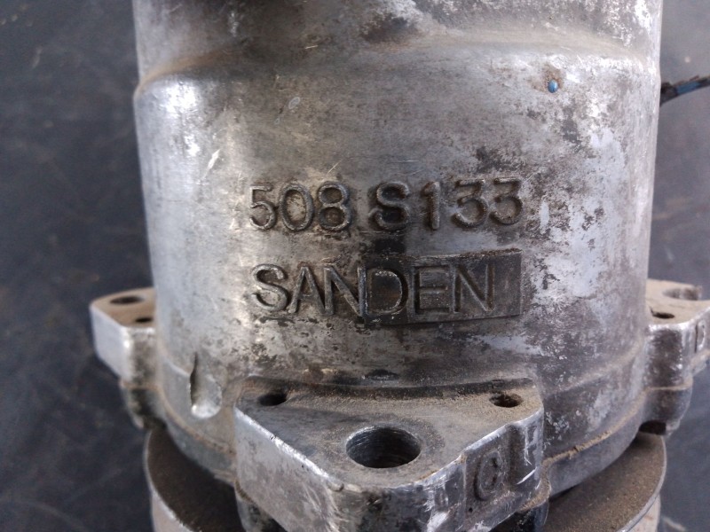 Recambio de compresor aire acondicionado para opel monterey básico referencia OEM IAM 508S133  P3-B2-4-4