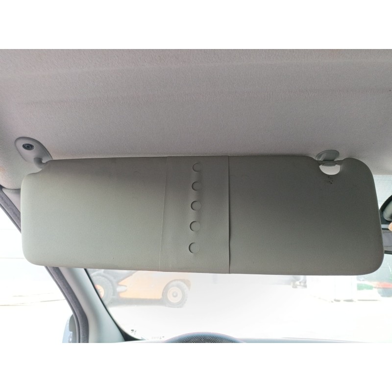 Recambio de parasol izquierdo para renault trafic ii autobús (jl) 2.5 dci 145 (jl0j) referencia OEM IAM   