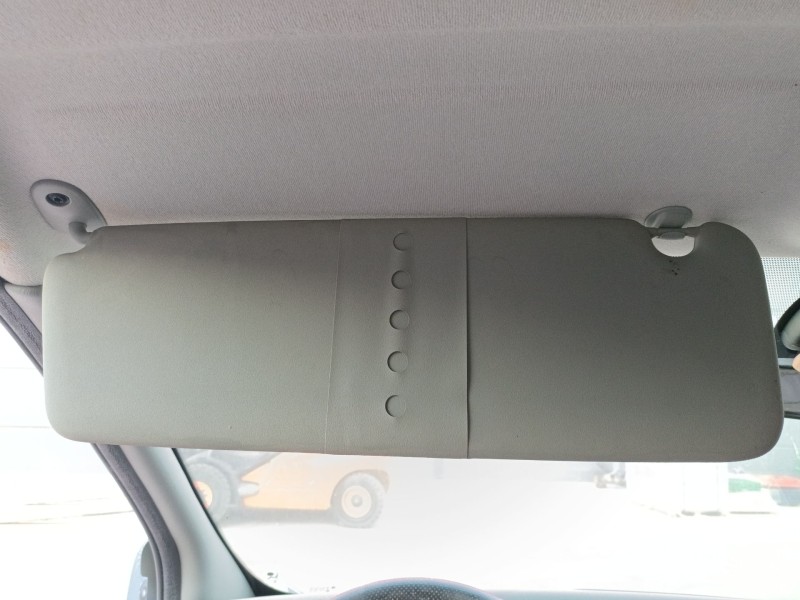 Recambio de parasol izquierdo para renault trafic ii autobús (jl) 2.5 dci 145 (jl0j) referencia OEM IAM   