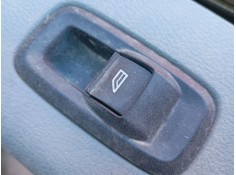 MANDO ELEVALUNAS DELANTERO DERECHO 