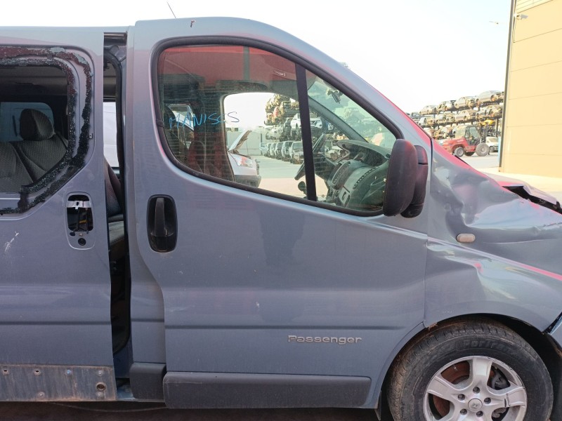 Recambio de puerta delantera derecha para renault trafic ii autobús (jl) 2.5 dci 145 (jl0j) referencia OEM IAM   