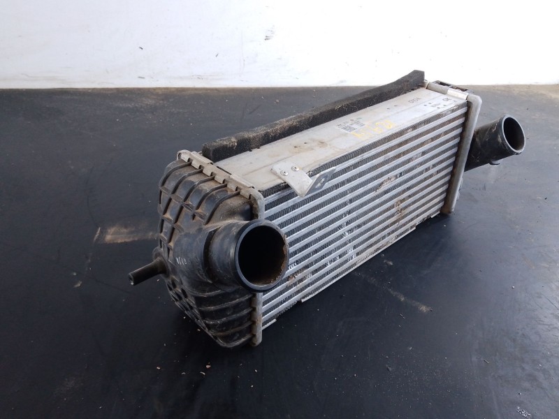 Recambio de intercooler para kia sportage 1.6 crdi mhev mhev m63a18 referencia OEM IAM 282712U201  