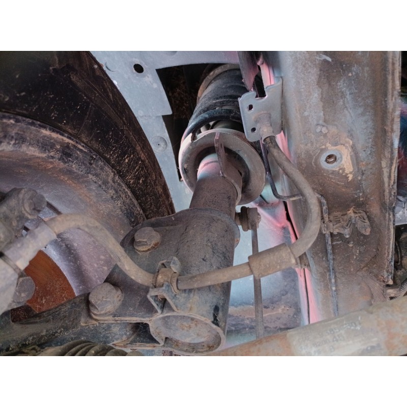 Recambio de amortiguador delantero derecho para renault trafic ii autobús (jl) 2.5 dci 145 (jl0j) referencia OEM IAM   