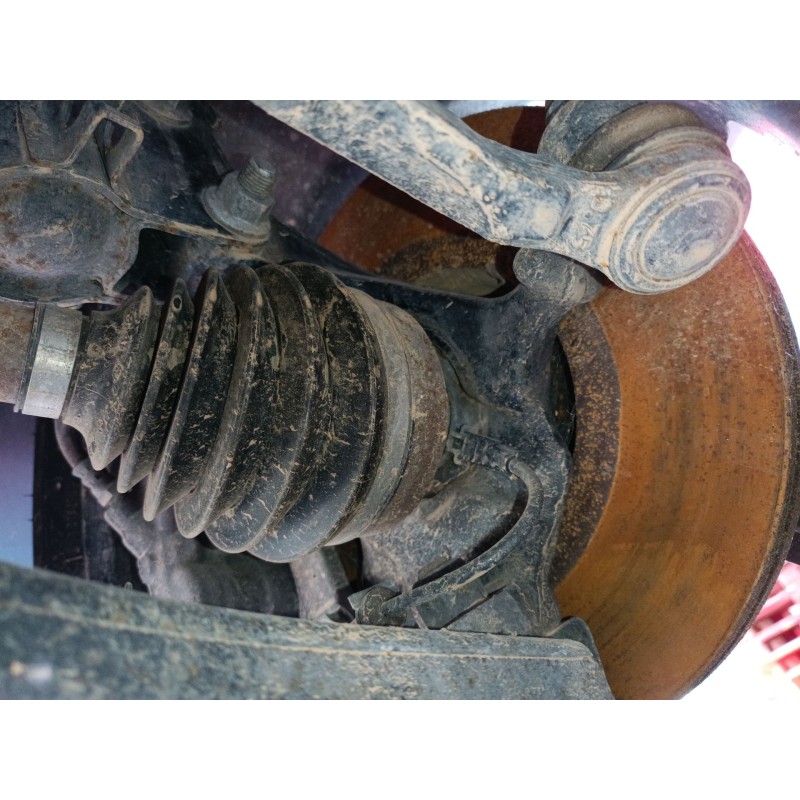 Recambio de mangueta delantera derecha para renault trafic ii autobús (jl) 2.5 dci 145 (jl0j) referencia OEM IAM   