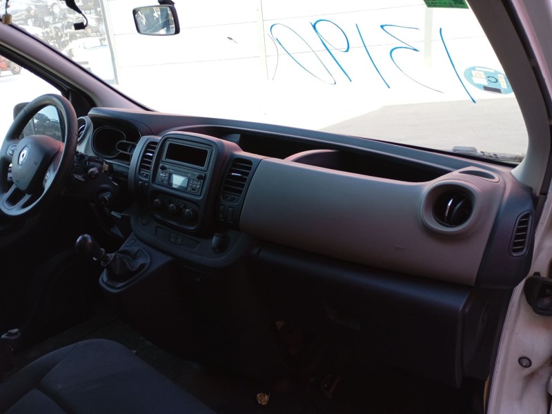 renault trafic iii autobús (jg_) del año 2017