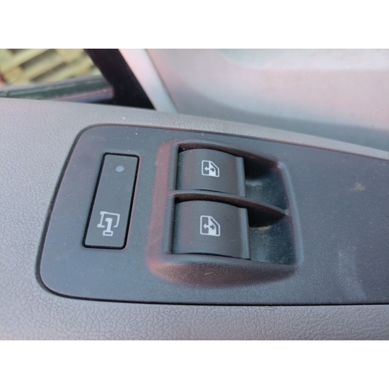 Recambio de mando elevalunas delantero izquierdo para peugeot boxer furgoneta 2.2 hdi 100 referencia OEM IAM   