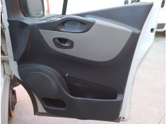 GUARNECIDO PUERTA DELANTERA DERECHA 