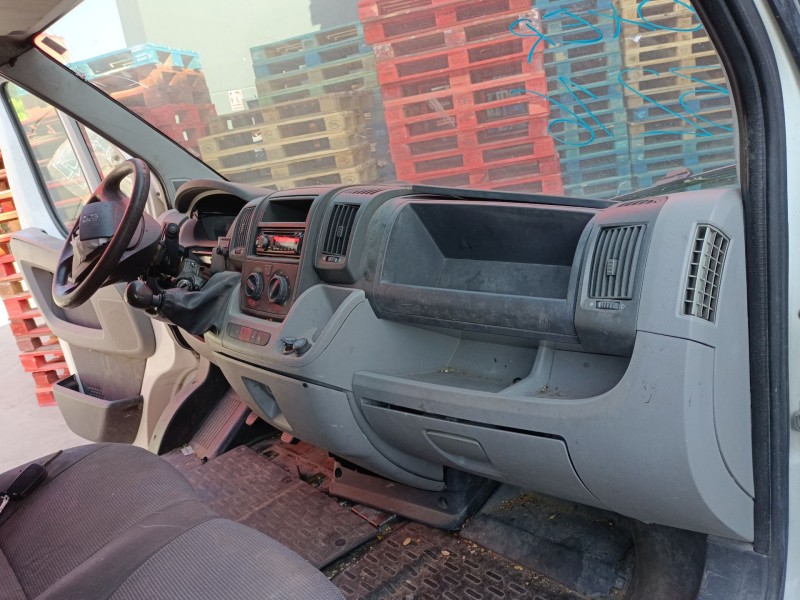 Recambio de salpicadero para peugeot boxer furgoneta 2.2 hdi 100 referencia OEM IAM   