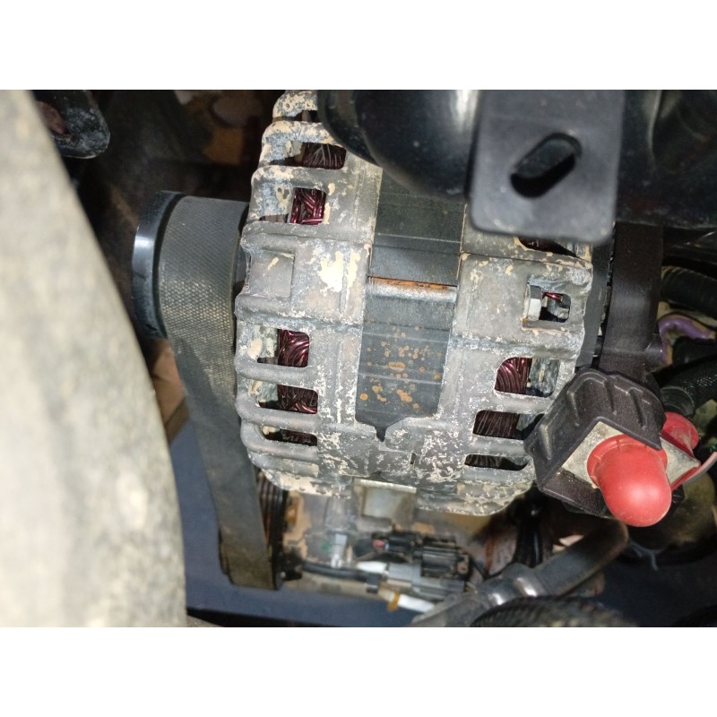 Recambio de alternador para renault clio v (b7_) tce 90 (b7mt) referencia OEM IAM   