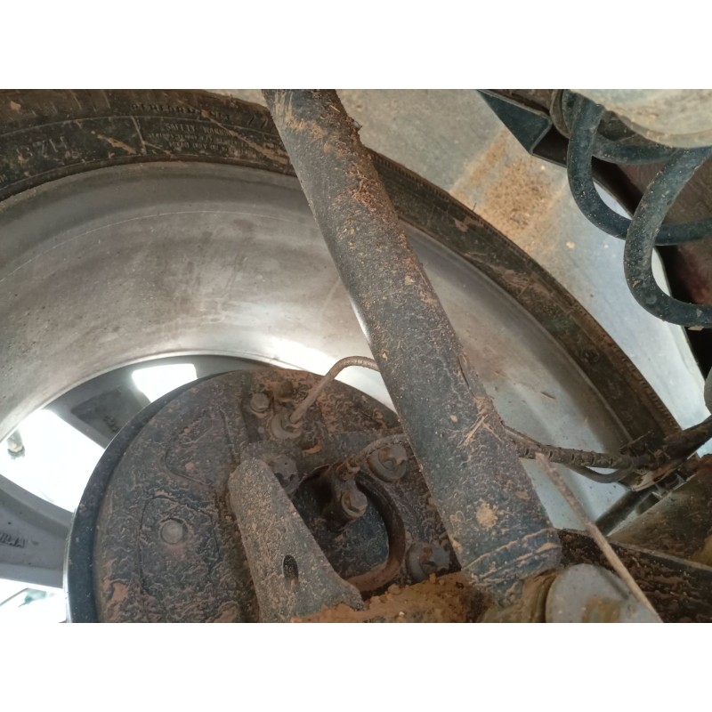 Recambio de amortiguador trasero izquierdo para renault clio v (b7_) tce 90 (b7mt) referencia OEM IAM   