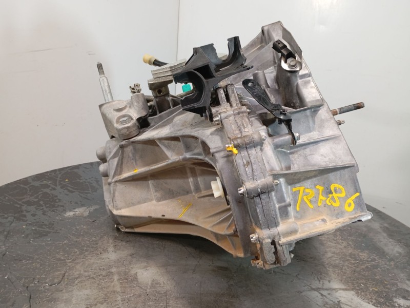 Recambio de caja cambios para dacia duster ambience 4x2 referencia OEM IAM TL4075  