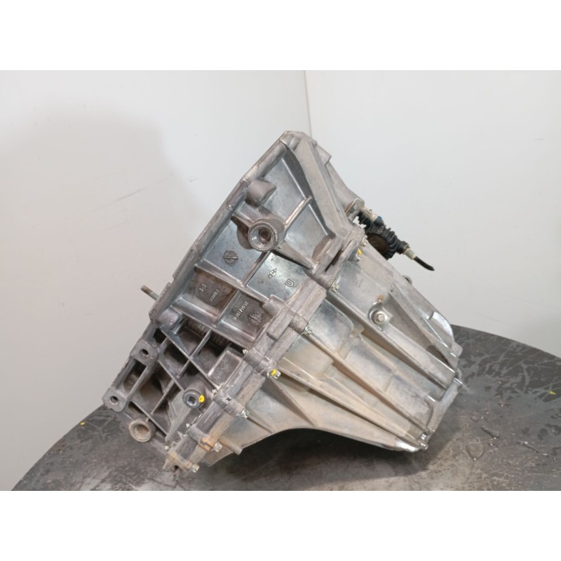 Recambio de caja cambios para dacia duster ambience 4x2 referencia OEM IAM TL4075  