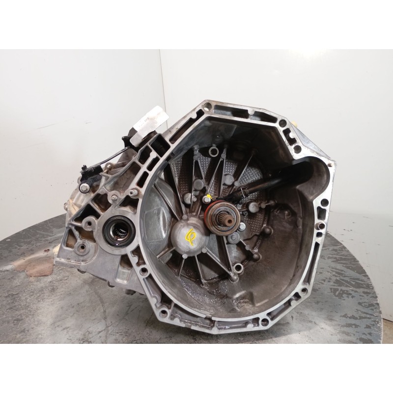 Recambio de caja cambios para dacia duster ambience 4x2 referencia OEM IAM TL4075  