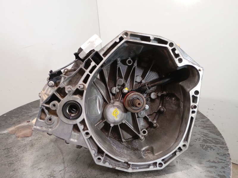 Recambio de caja cambios para dacia duster ambience 4x2 referencia OEM IAM TL4075  