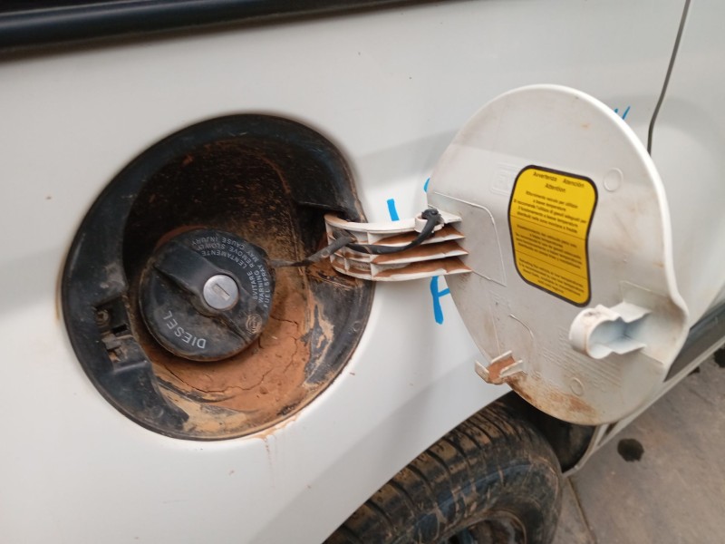 Recambio de tapa exterior combustible para citroën nemo monospace 1.3 hdi 80 referencia OEM IAM   