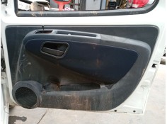 GUARNECIDO PUERTA DELANTERA DERECHA 